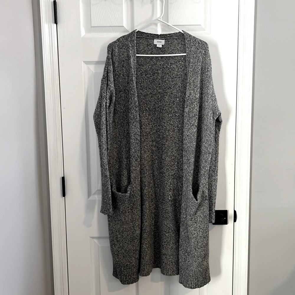 Women’s Old Navy Long Length Cardigan - Size M Tall